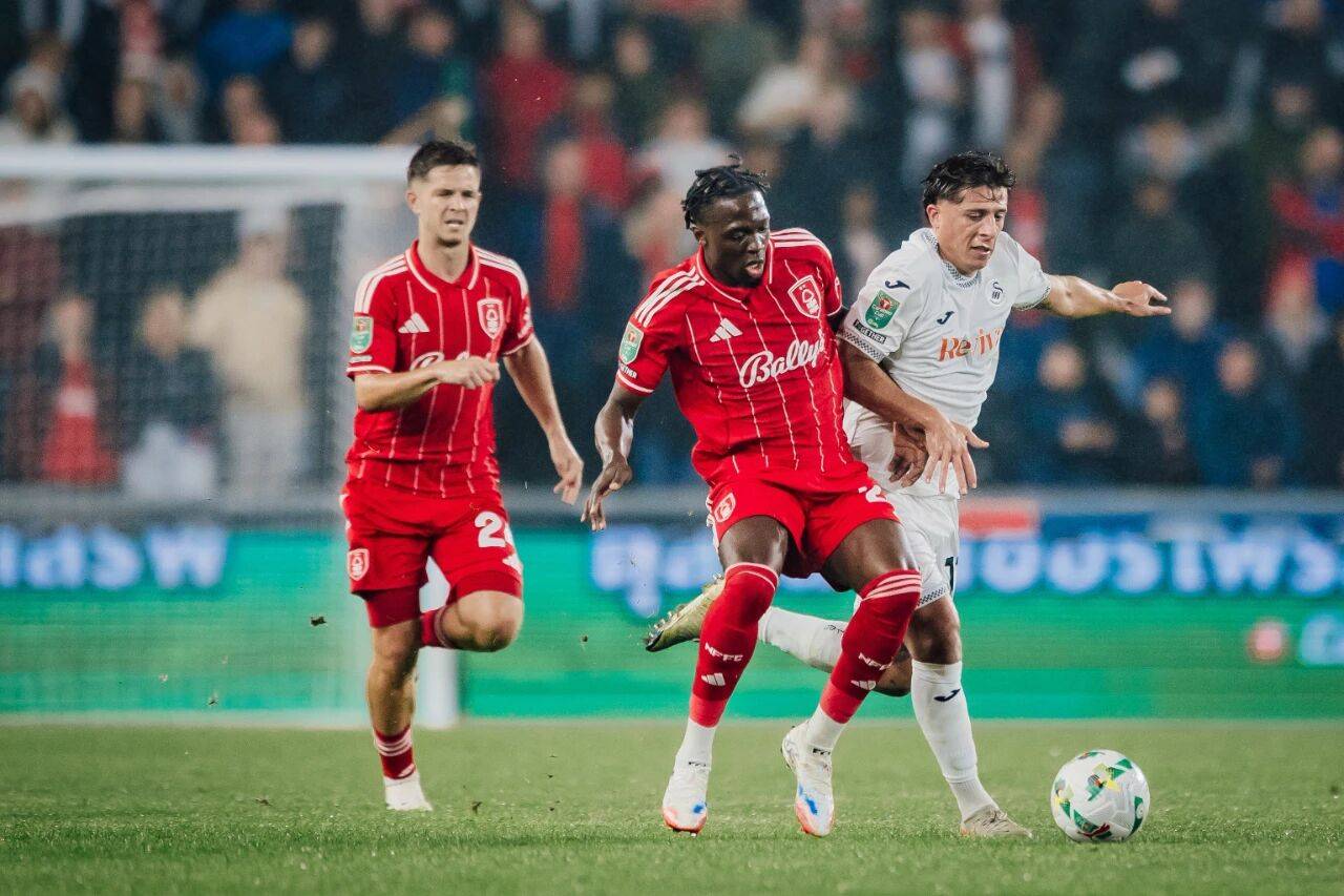 赛前突围战来临；巴黎圣日耳曼围绕英超遗憾出局；态度坚定；纪律约束更严格的简单介绍