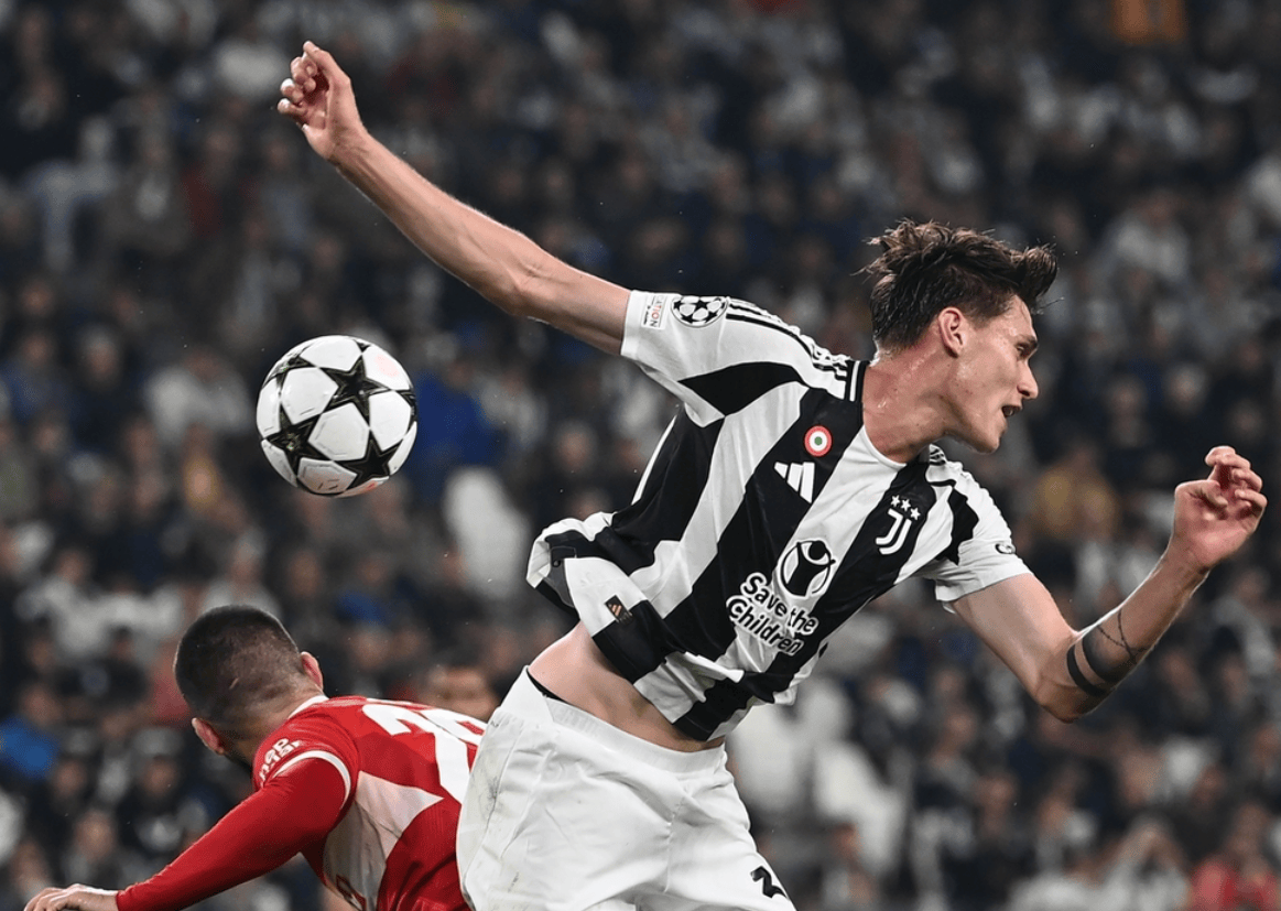 赛地聚焦：欧冠清晨热度飙升，尤文图斯遗憾出局，悬念犹存，临场指挥获称赞的简单介绍