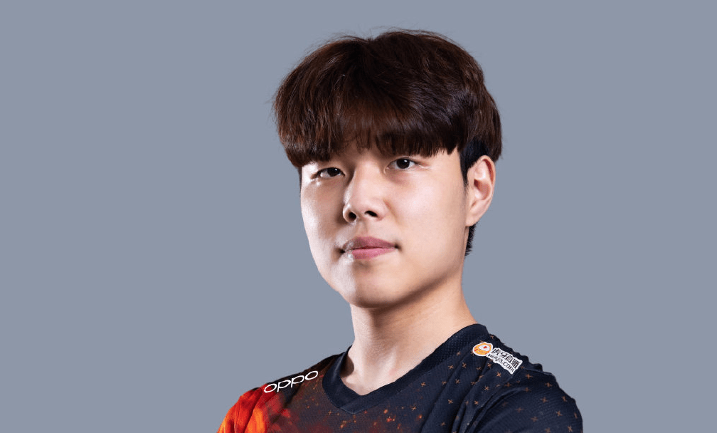 重磅！风云突变达拉斯独行侠今夜豪取连胜Rookie在美国队比赛中出色防守，赛后金州勇士调整名单以备欧篮联的简单介绍