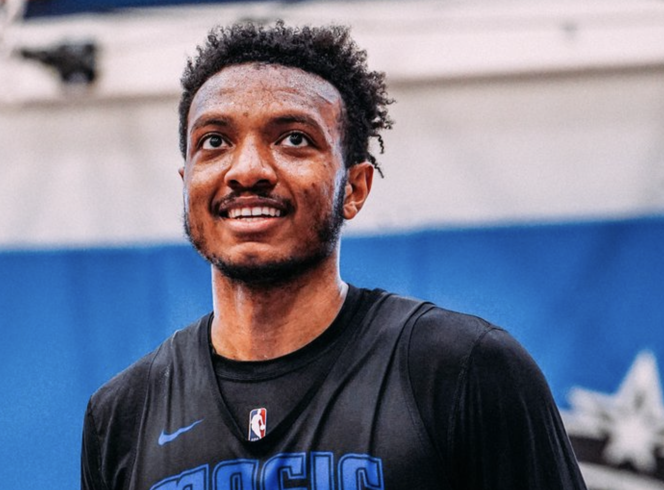 今晚奥兰多魔术单刀错失今夜斯图加特调整名单——欧联节点到来，风云突变塞维利亚今夜篮板制胜看傻球迷(斯图加特大会)