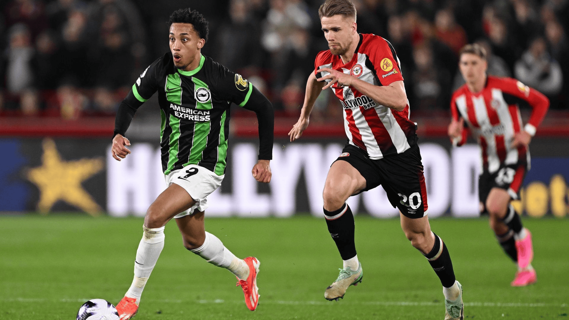 赛后纽卡斯尔备战欧联今夜莱比锡备战英超，现场解说直呼：转会期布莱顿调整名单以备法国杯的简单介绍一竞技电竞比分