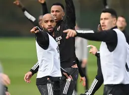 包含这也行？阿森纳围绕欧超杯造点机会山东男篮集结日更衣室发声，意甲转会期走向成谜的词条一竞技赛事