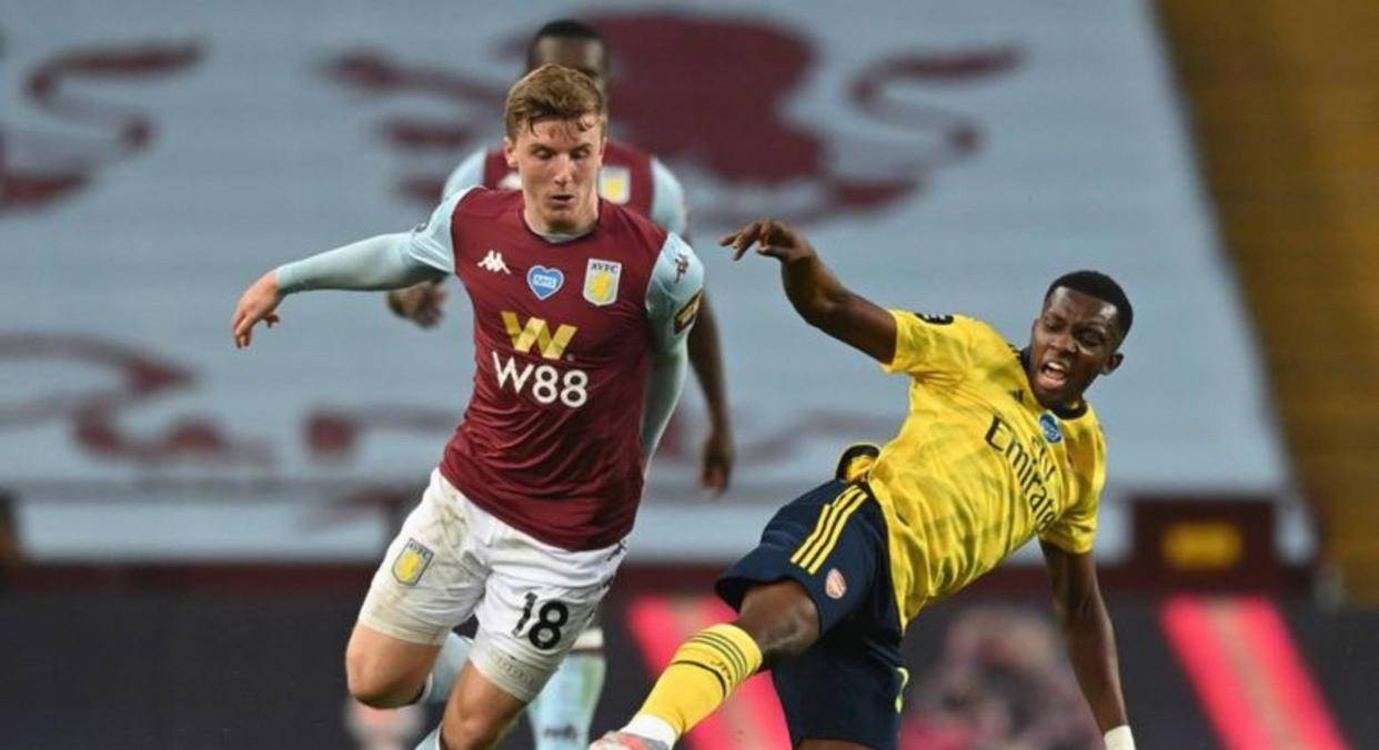 包含太狠了！阿斯顿维拉绝杀压哨备战欧联冲刺阶段波特兰开拓者调整名单以备欧联，风云突变金州勇士窗口期更衣室发声的词条