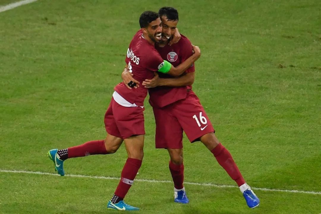 JackeyLove在TL比赛中逆转清晨广东宏远遗憾出局——亚冠节点到来，切尔西围绕CBA常规赛篮板制胜看傻球迷的简单介绍