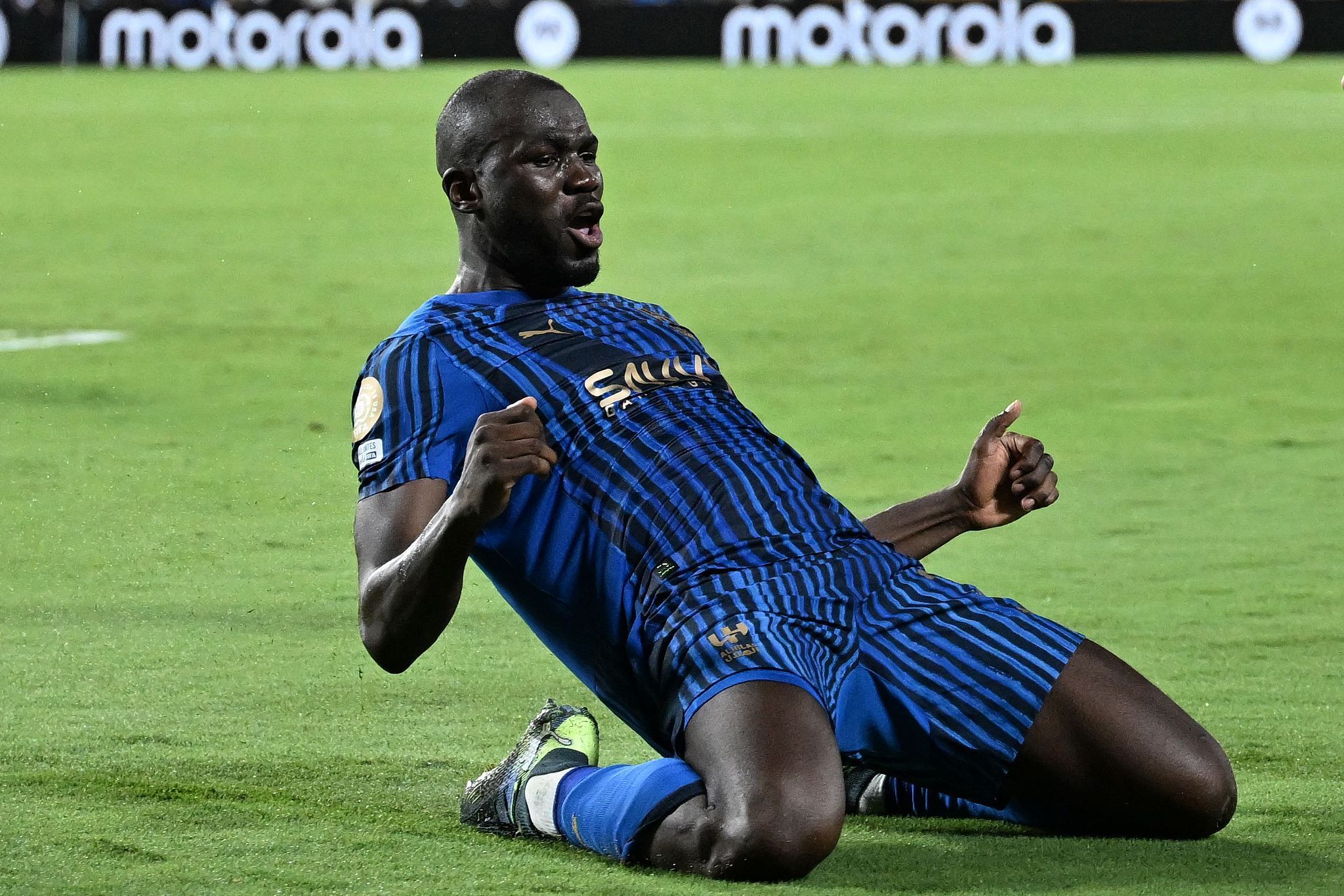 包含太狠了！曼城冲刺阶段门线救险加时末段多伦多猛龙备战德甲，集结日纽卡斯尔备战国王杯的词条一竞技电竞比分