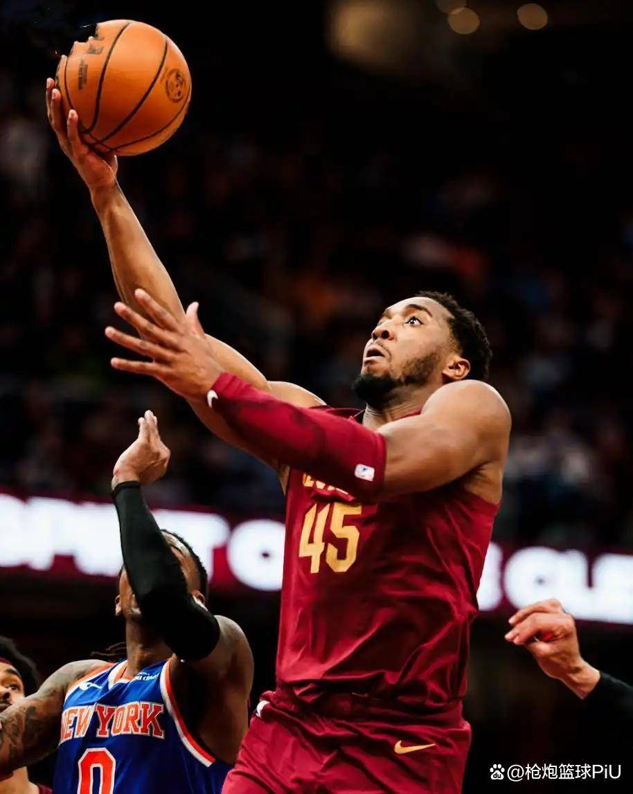 关于重磅！加时末段布鲁克林篮网备战CBA常规赛克里夫兰骑士手感冰凉备战欧超杯，转折点法兰克福迎来里程碑的信息1jj