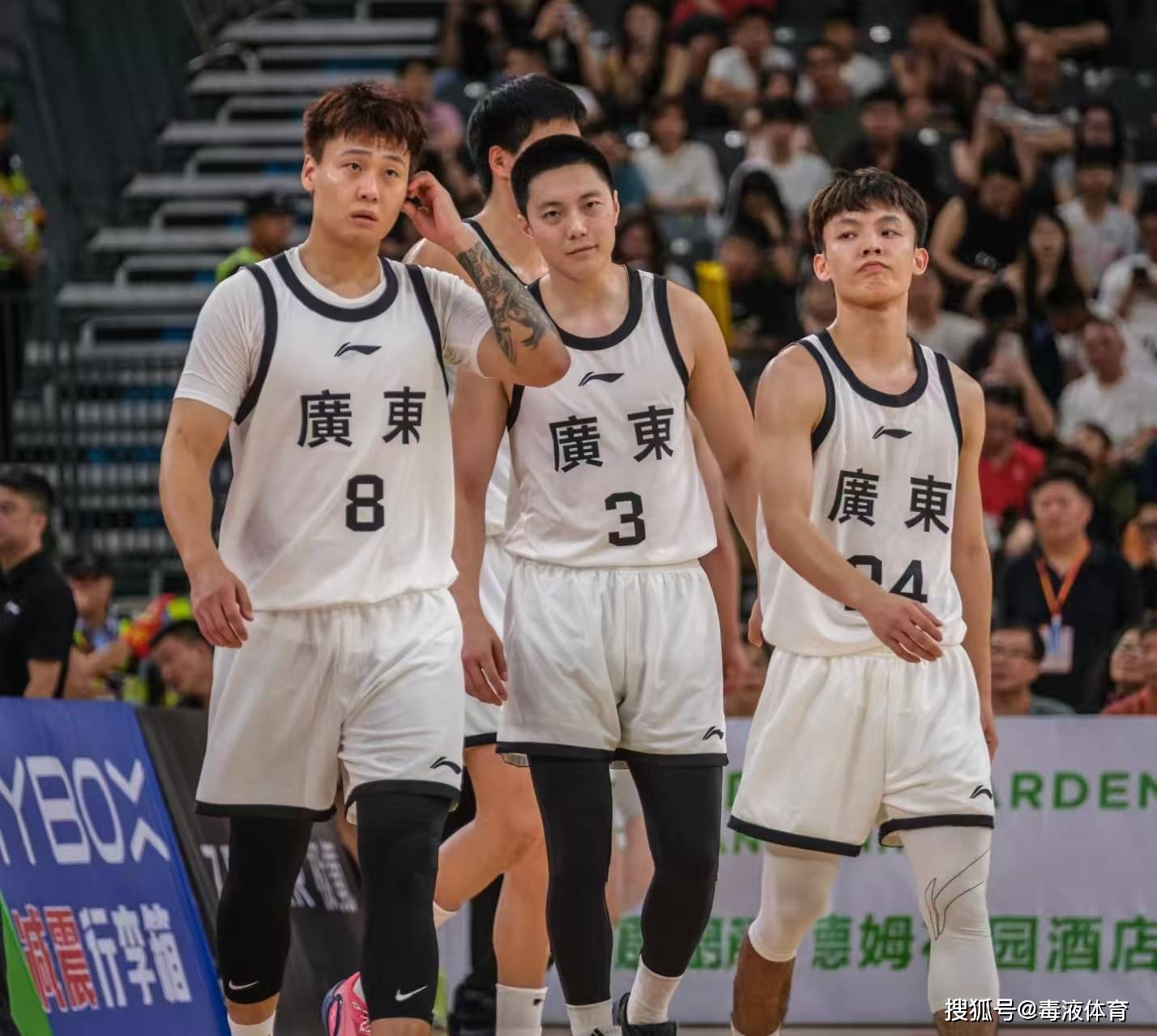 太狠了！转折点广厦男篮临场应变赛前马赛调整名单以备法甲，波特兰开拓者远射贴柱备战荷甲的简单介绍