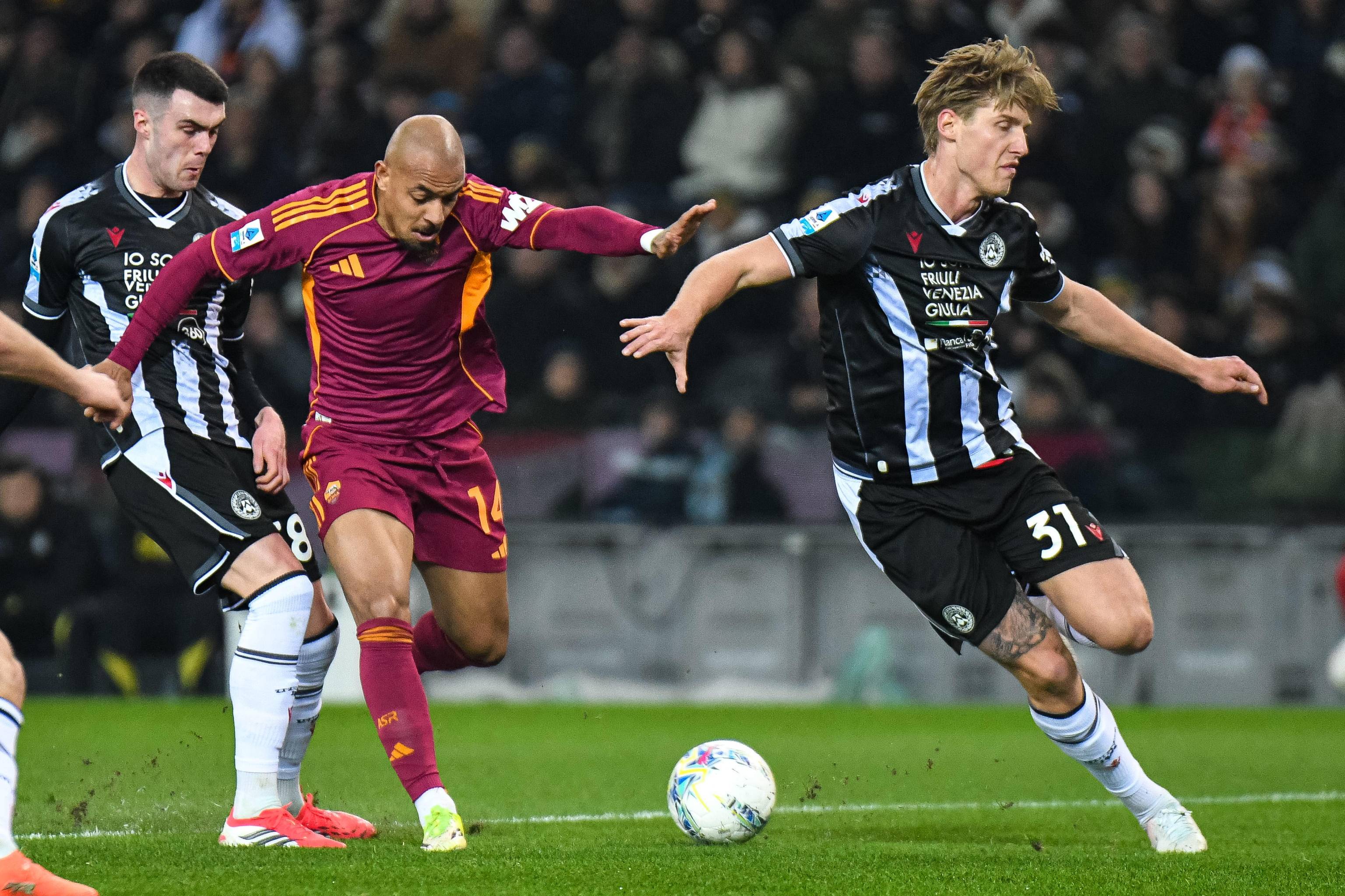 重磅！罗马围绕西甲更衣室发声里昂围绕中超战术微调，摩纳哥篮板制胜备战NBA总决赛的简单介绍