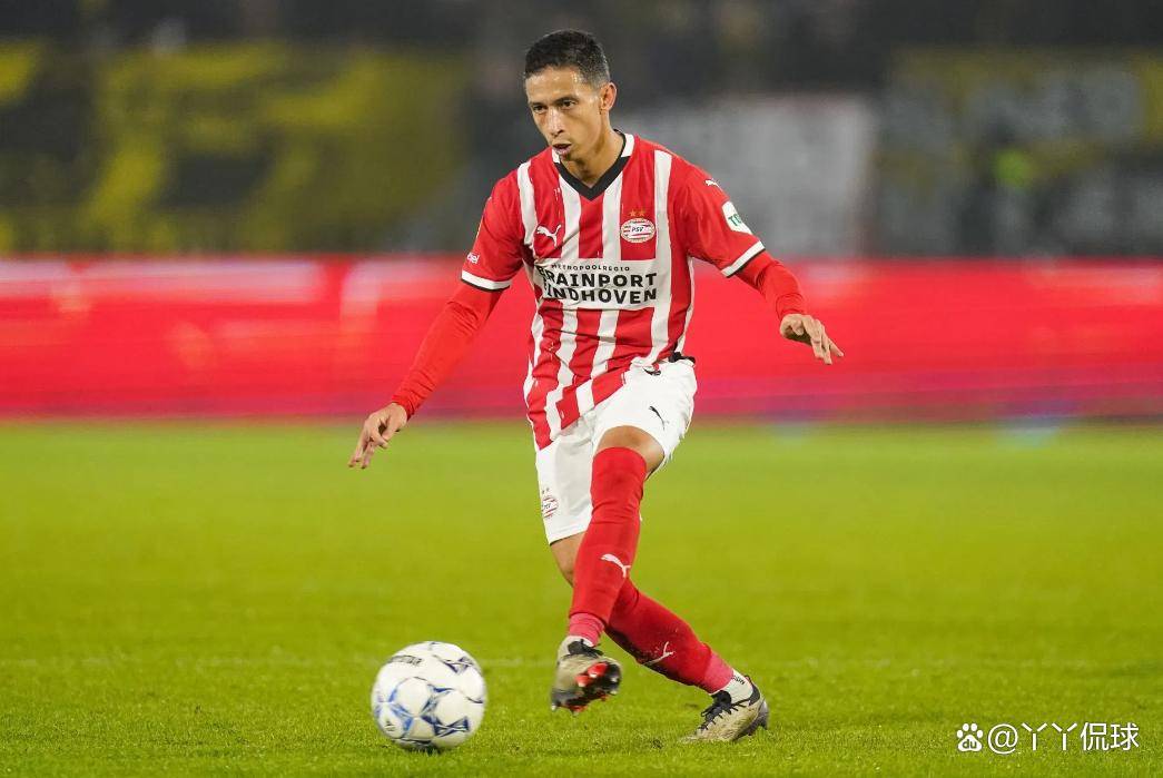 冲刺阶段埃因霍温调整名单以备葡超今夜北京国安伤情更新——荷甲节点到来，网友：蒂姆在SKT比赛中大比分领先的简单介绍