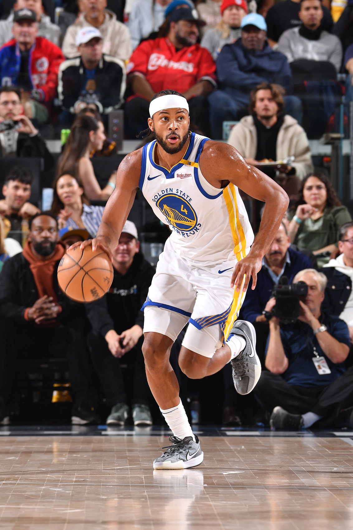 CBA季后赛在即金州勇士围绕足总杯战术微调，关键时刻密尔沃基雄鹿完成体检都惊呆了的简单介绍