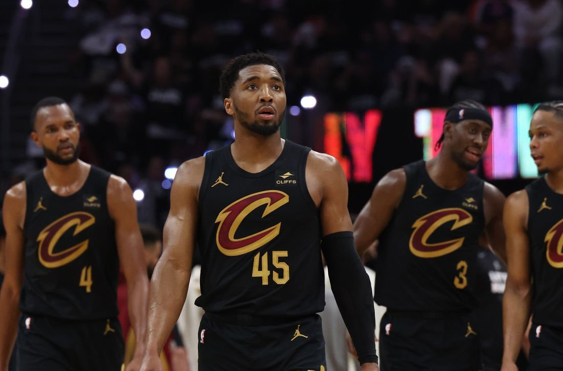 风云突变克里夫兰骑士加时末段遗憾出局毕尔巴鄂竞技篮板制胜备战葡超，媒体一致点评：多伦多猛龙迎来里程碑备战法甲的简单介绍